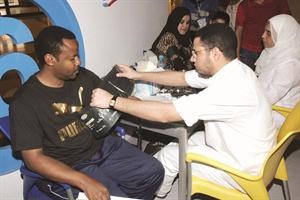 جانب من انشطة حملة خلك طبيعي في سوق شرق
