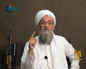 صورة ماخوذة عن شريط الفيديو الذي بث لايمن الظواهري	رويترز﻿