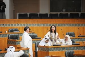 ديوسف الزلزلة ودمعصومة المبارك ودرولا دشتي وداسيل العوضي