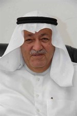 السفير علي المؤمن