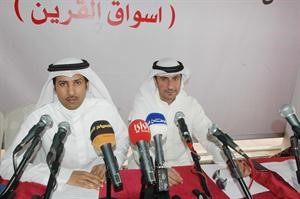 خالد القحطاني متحدثا خلال المؤتمر الصحافي
