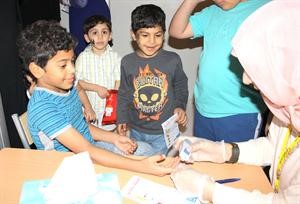 فحص الاطفال