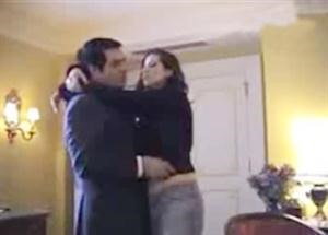 صورة عن الانترنت للرئيس التونسي المخلوع زين العابدين بن علي يستر خصر ابنته العاري﻿