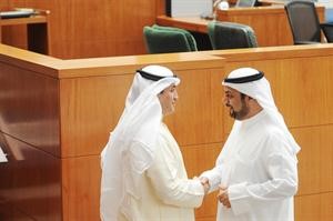 مصافحة بين ديوسف الزلزلة وعسكر العنزي﻿