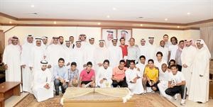 اللاعبون المكرمون والجهازان الفني والاداري مع ادارة خيطان﻿
