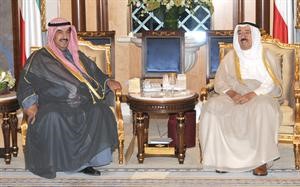 صاحب السمو الامير الشيخ صباح الاحمد خلال لقائه سمو رئيس الوزراء الشيخ ناصر المحمد﻿
