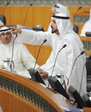 مخلد العازمي