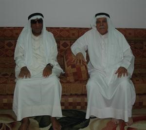 عبدالرحمن السويلم مع الزميل منصور الهاجري