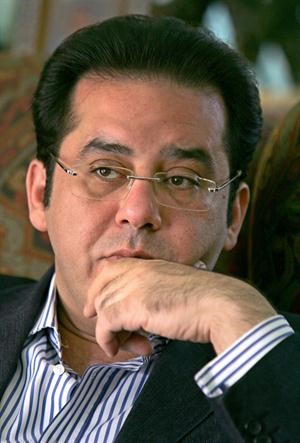 ايمن نور﻿
