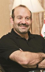 مصطفى علوش﻿