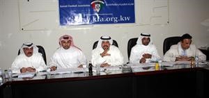 الشيخ طلال الفهد يشرح لممثلي الاندية خطط الاتحاد للموسم المقبل ﻿