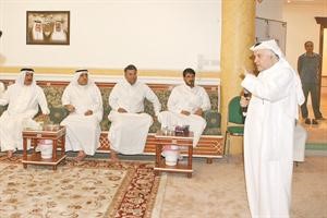 دعبدالنبي العطار يشرح للحضور تداعيات مرض السكري في ديوان دشتي﻿