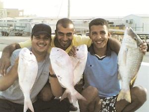 الاصدقاء وفرحة الصيد الجماعي