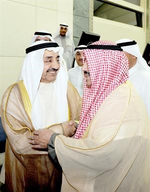 رئيس مجلس الامة جاسم الخرافي مهنئا سمو رئيس الوزراء بنيل ثقة المجلس 