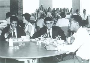 عبدالله القطامي وكاظم القلاف في المعسكر الكشفي عام 1961
