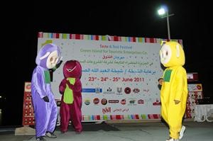الشخصيات الكرتونية امتعت الحضور بمهرجان التذوق
