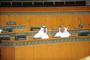﻿فيصل الدويسان ودمحمد العفاسي خلال الجلسة﻿