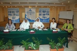 محاضرو معهد دسمان اثناء الندوة
