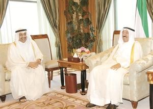 صاحب السمو الامير الشيخ صباح الاحمد مستقبلا جاسم الخرافي
