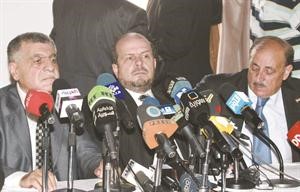 جانب من المؤتمر الصحافي لمنظمي المبادرة الوطنية لاجل مستقبل سورية في دمشق 	افپ﻿