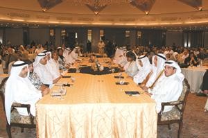 النائبان دحسن جوهر وعدنان المطوع وفهد الغيص وعبدالله القندي وعدد من الحضور﻿