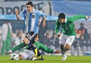 مهاجم الارجنتين ليونيل ميسي فشل في التهديف امام بوليفيا في المباراة السابقة افپ
