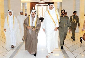 سمو الشيخ تميم بن حمد في استقبال سمو الشيخ ناصر المحمد