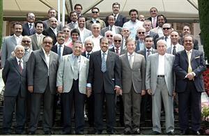 لقطة تذكارية لعدد من افراد الجالية الكويتية في سويسرا﻿