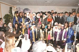 صورة جماعية للمتفوقين انور الكندري
