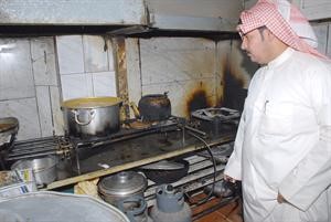مخالفات بالجملة في احد المحال﻿