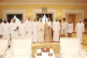 سمو ولي العهد الشيخ نواف الاحمد مستقبلا رئيس واعضاء مجلس ادارة جمعية المهندسين﻿