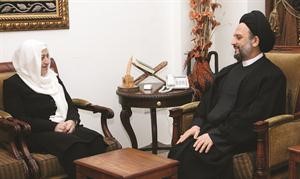 العلامة السيد علي فضل الله مستقبلا النائبة بهية الحريري محمود الطويل
