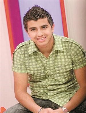ايلي بيطار﻿