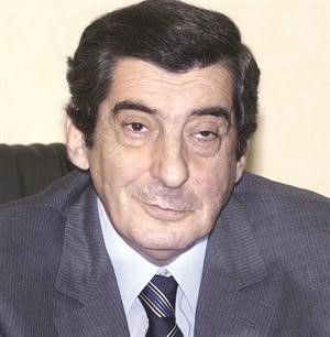 ايلي الفرزلي