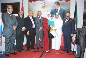 ومكرمة تجني ثمرة تفوقها﻿