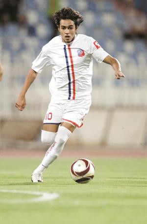 «الغزال الأبيض» روجيريو: باقٍ مع «العميد» في المواسم المقبلة بفضل روح «العائلة» ودعم إدارة نادي الكويت