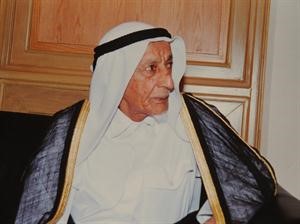 العم يوسف ال هيد في احد الاعراس