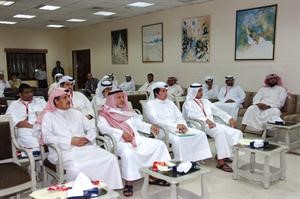 عدد من المشاركين في اللقاء قاسم باشا
