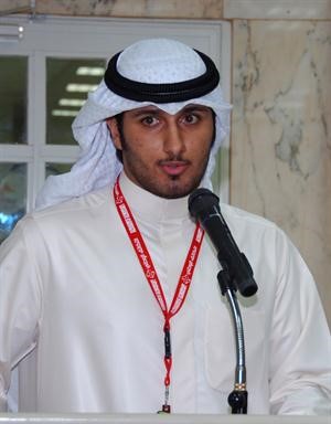 احد المتحدثين في اللقاء