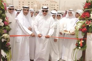 مسالم الاذينة يقص الشريط ايذانا بافتتاح الدفع المسبق﻿