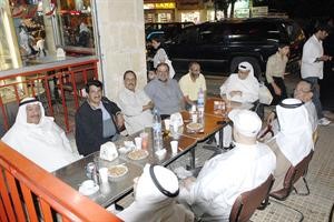 جلسة خليجية في احد الاماكن السياحية في بحمدون﻿