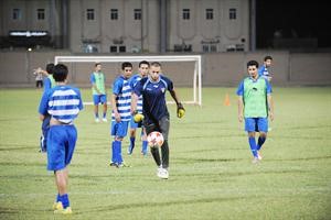 الجدية والاصرار يبدوان على تدريبات الازرق هاني الشمري

