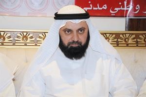 النائب دوليد الطبطبائي متحدثا خلال الندوة هاني الشمري