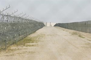 الشبك الحدودي الفاصل بين الكويت والعراق