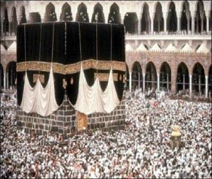 ضبط عصابة «بدون» تزوّر تأشيرات الحج 