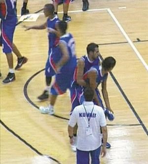 لاعب ازرق شباب السلة سعد عبدالمنعم لحظة اندلاع المشكلة