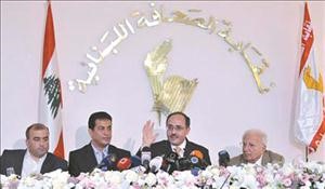 غسان بن جدو اثناء اعلان اطلاق قناة الميادين﻿