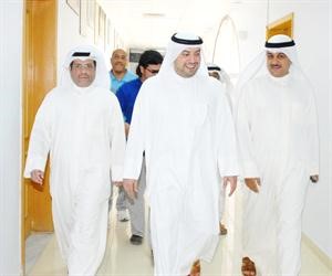 الشيخ طلال الفهد لحظة دخوله مبنى اتحاد الكرة رئيسا﻿