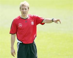 الالماني يورغن كلينسمان يخوض تجربة تدريبية جديدة مع منتخب اميركا