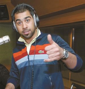 المذيع احمد الموسوي فريال حماد